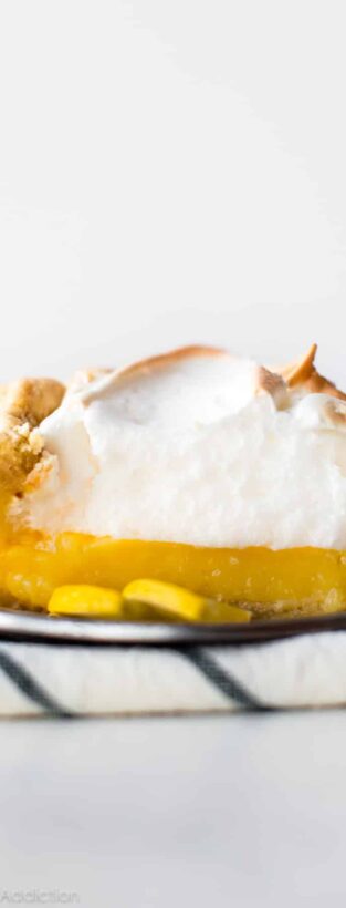 slice-of-lemon-meringue-pie